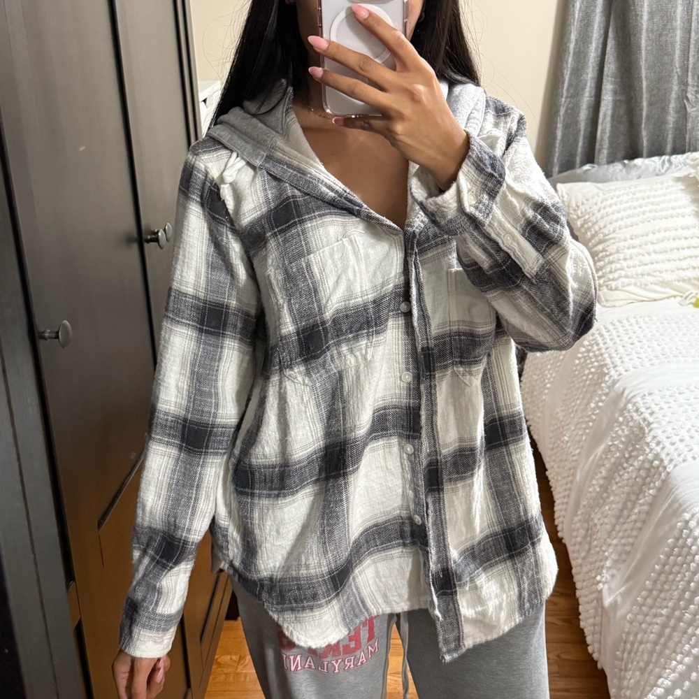 American Eagle Plaid Hoodie Shirt
